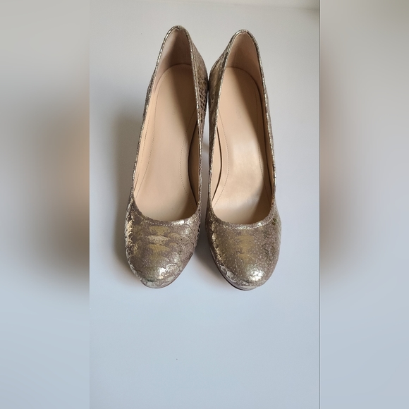 Calvin Klein Shoes - Calvin Klein CK kendall snakeskin platform pumps women's size 9.5